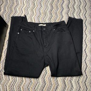 Black Levi’s Wedgie Skinny size 32